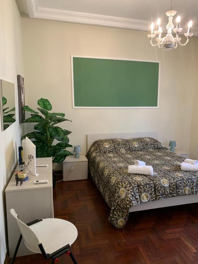 Apartament Dimora Di Maury A Due Passi Dai Trasporti E Da Ballaro Палермо Экстерьер фото